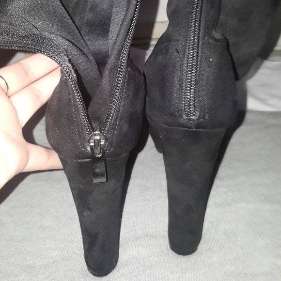 Catherine Malandrino Platform Booties - Picture 3 of 3